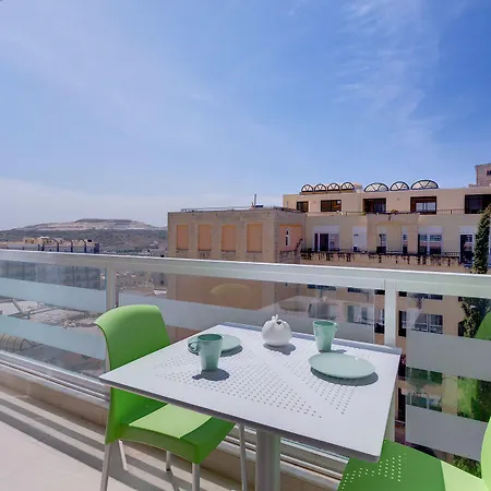 Marvelous 2 Bedroom By The Sea * Qawra