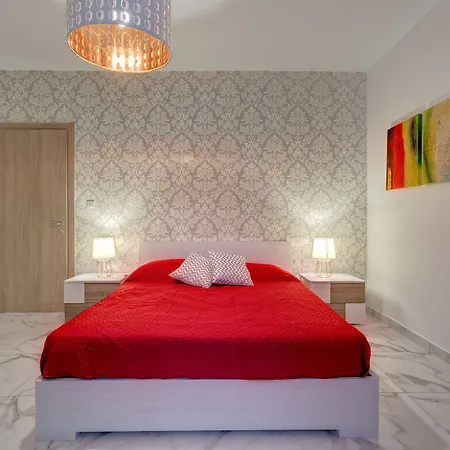 Marvelous 2 Bedroom By The Sea * Qawra