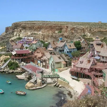Marvelous 2 Bedroom By The Sea * Qawra